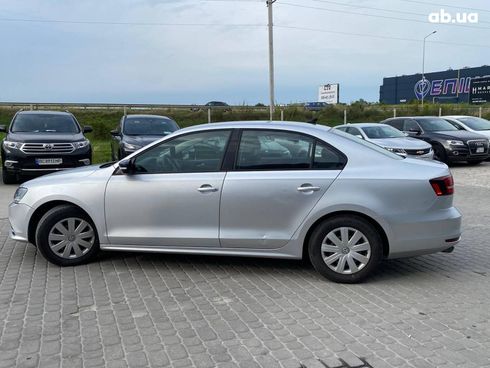 Volkswagen Jetta 2015 серый - фото 11