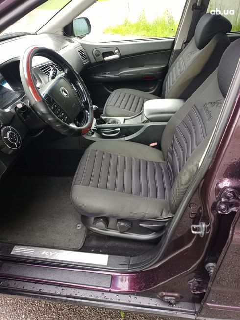 SsangYong Kyron 2010 вишневый - фото 6