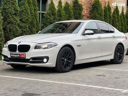 BMW 5 серия 2014 белый - фото 7