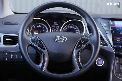 Hyundai Elantra 2013 - фото 16