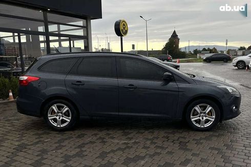 Ford Focus 2011 - фото 8