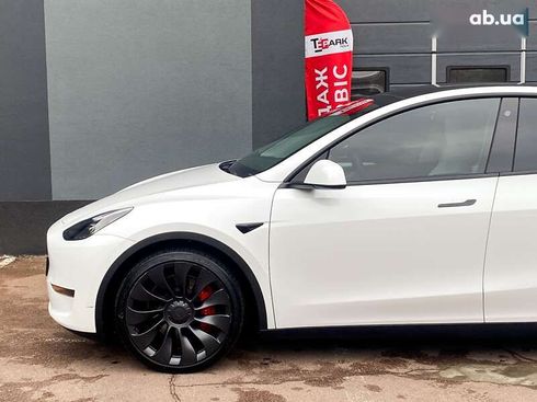 Tesla Model Y 2023 - фото 5