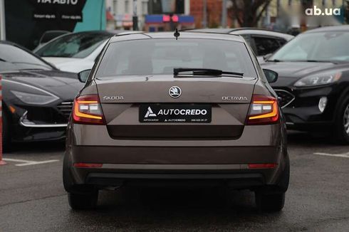 Skoda Octavia 2018 - фото 5
