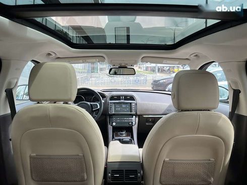 Jaguar F-Pace 2017 - фото 22