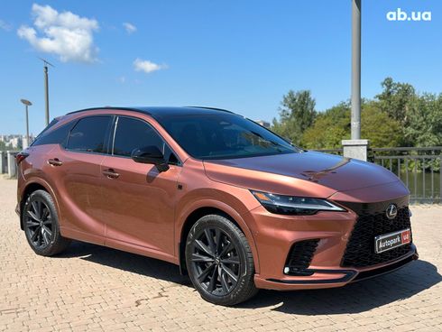 Lexus RX 2023 оранжевый - фото 12