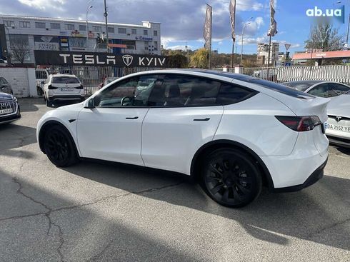 Tesla Model Y 2023 - фото 4