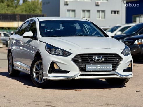 Hyundai Sonata 2017 белый - фото 19