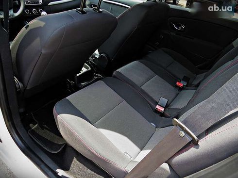Renault Scenic 2014 - фото 12