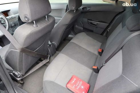Opel Astra 2013 - фото 20