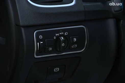 Volvo S60 2017 - фото 25