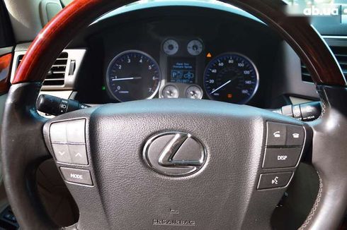 Lexus LX 2008 - фото 25