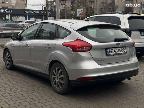 Ford Focus 2016 - фото 10