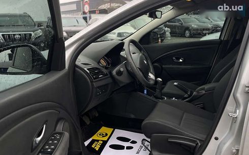 Renault Megane 2010 - фото 17