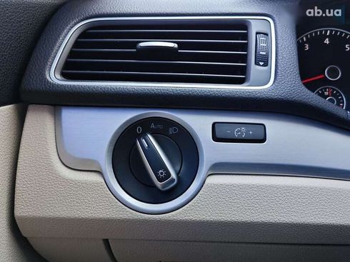 Volkswagen Passat 2012 - фото 17