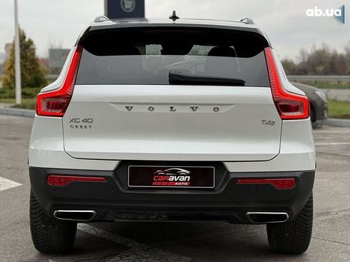 Volvo XC40 2019 - фото 12