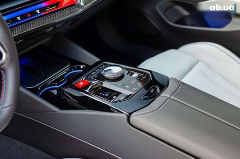 BMW M5 2025 - фото 28