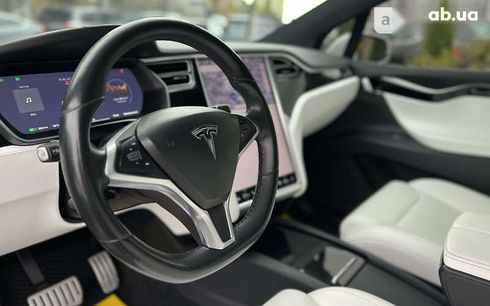 Tesla Model X 2018 - фото 25