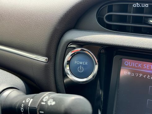 Toyota Aqua 2015 зеленый - фото 35