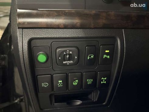 Toyota Land Cruiser 2012 - фото 25