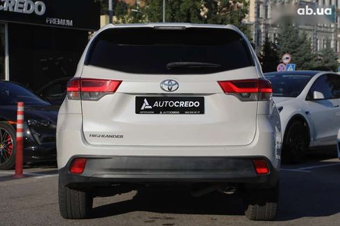Toyota Highlander 2019 - фото 5