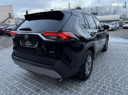 Toyota RAV4 2023 - фото 17