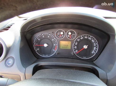 Ford Fiesta 2008 - фото 23