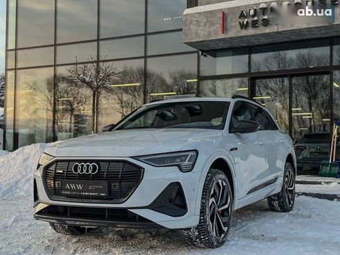 Audi E-Tron 2021 - фото 6