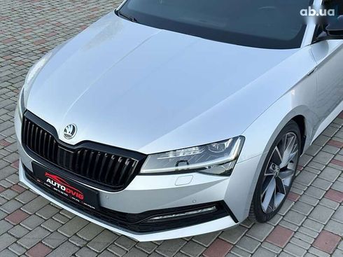 Skoda Superb 2021 - фото 12