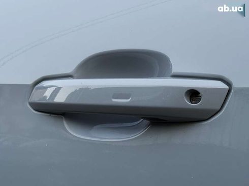 Audi A4 2020 - фото 19