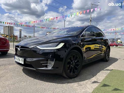 Tesla Model X 2019 - фото 2