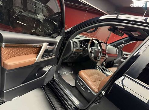 Toyota Land Cruiser 2018 - фото 24