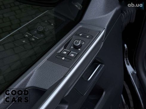 Volkswagen Multivan 2020 - фото 23