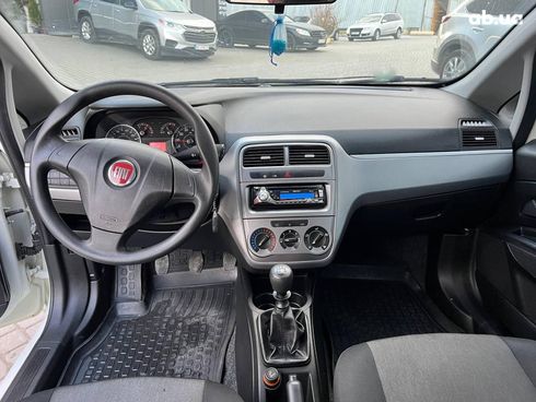 Fiat grande punto 2012 белый - фото 34