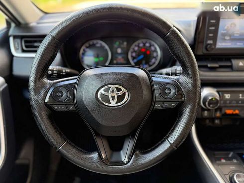 Toyota RAV4 2019 - фото 30