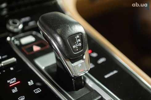 Porsche Panamera 2018 - фото 27