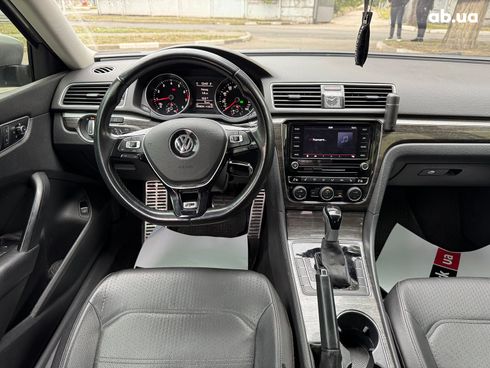 Volkswagen passat b7 2012 серый - фото 12