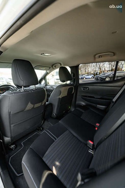 Nissan Leaf 2018 - фото 21