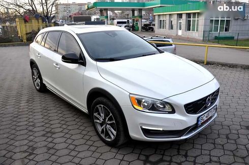 Volvo V60 Cross Country 2015 - фото 3