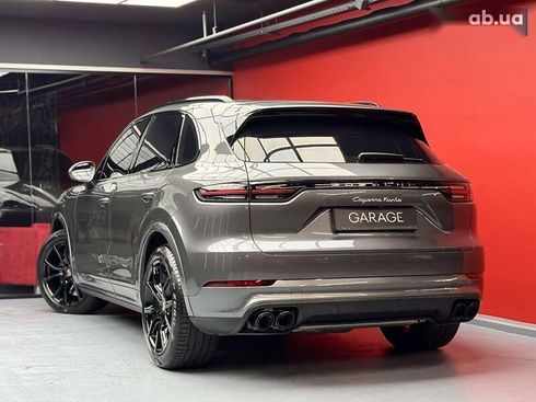 Porsche Cayenne 2018 - фото 28