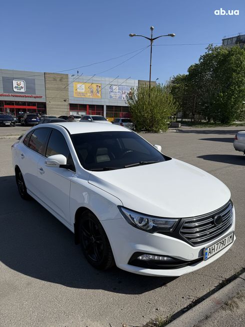 FAW Besturn B30 2019 белый - фото 3