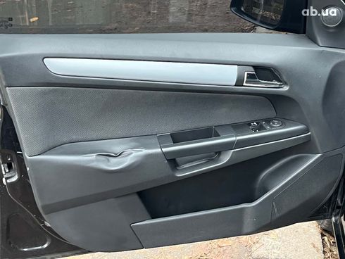 Opel Astra 2006 черный - фото 25