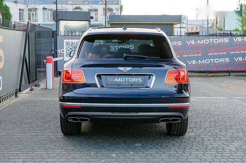 Bentley Bentayga 2019 - фото 10