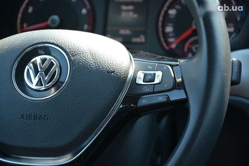 Volkswagen Passat 2021 - фото 25