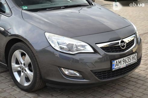 Opel Astra 2011 - фото 9