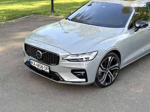 Volvo S60 2024 - фото 10