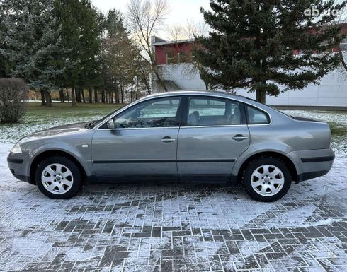 Volkswagen Passat 2002 серый - фото 8