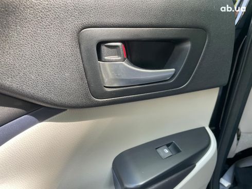 Toyota Highlander 2016 черный - фото 18