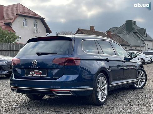 Volkswagen Passat 2022 - фото 8
