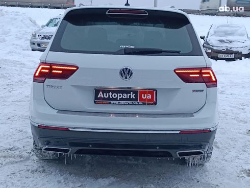 Volkswagen Tiguan 2018 белый - фото 11