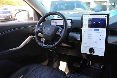 Ford Mustang Mach-E 2021 - фото 12